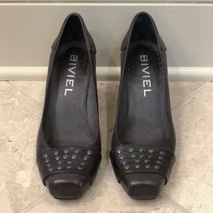 Bivel gun metal grey chunky heel
